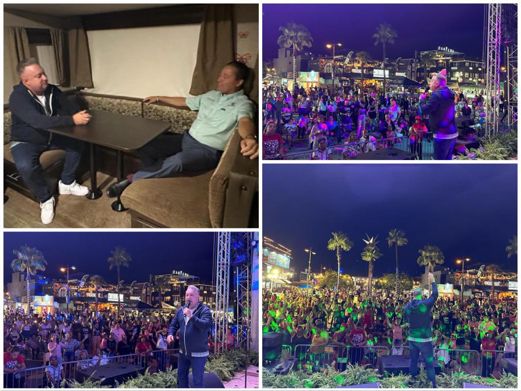 Ayer fue una noche ungida y pude compartir un tiempo de oración un ser humano sin igual Hon. Alcalde Julio Alicea Vasallo, su esposa, familia y empleados municipales. 

Las fiestas del Malecón empezaron con un éxito rotundo, el lugar lleno de gente recibiendo la palabra.