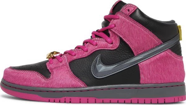 TheHouseOfKicks's tweet photo. Rumors are circulating about a Run The Jewels Nike SB Dunk restock through Early Access on the SNKRS app. 

Keep an 👀 out and report back if you secure a pair! https://t.co/GABP0pqhlm