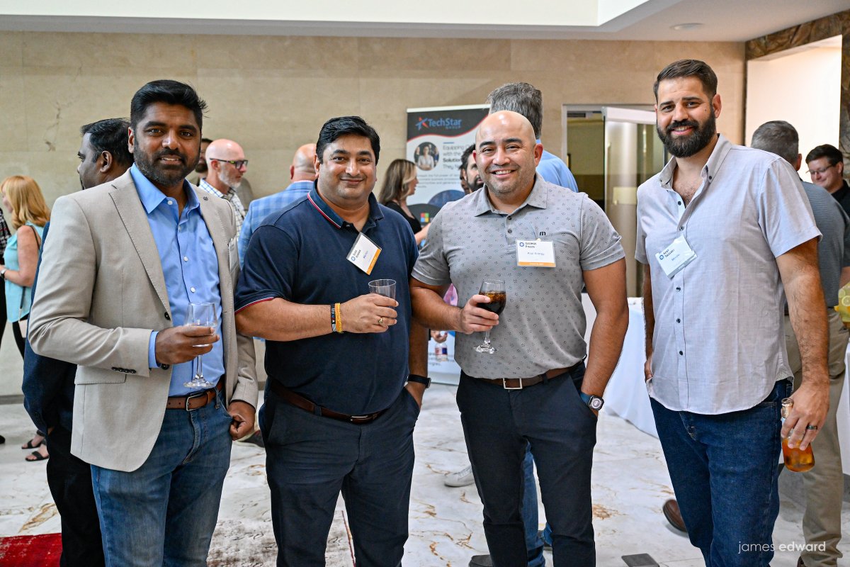 YASH_Tech's tweet image. The @YASH_Tech team had an incredible time⏱️ interacting with eminent Business and Technology leaders at the Technology Ball. Thanks👍 to the Technology Ball team for making this event exciting✨ and enjoyable. 

#TechBall #Technology #Networking #businessleaders