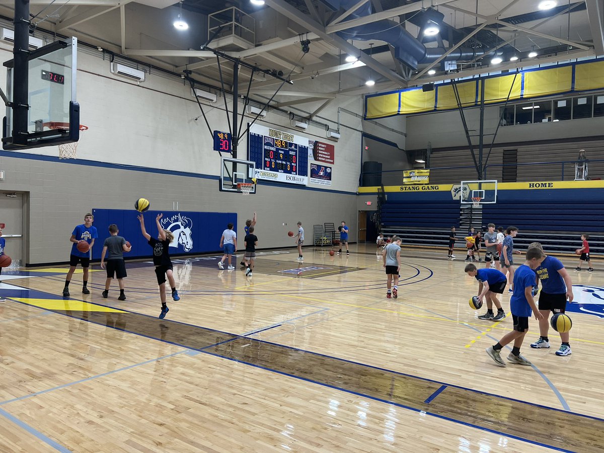 mmumbb's tweet photo. A terrific session came to a close yesterday. Coach Jennings and our entire staff want to say thank you for joining us. We hope you had as much fun as we did, campers! https://t.co/3z0bGYRYNX