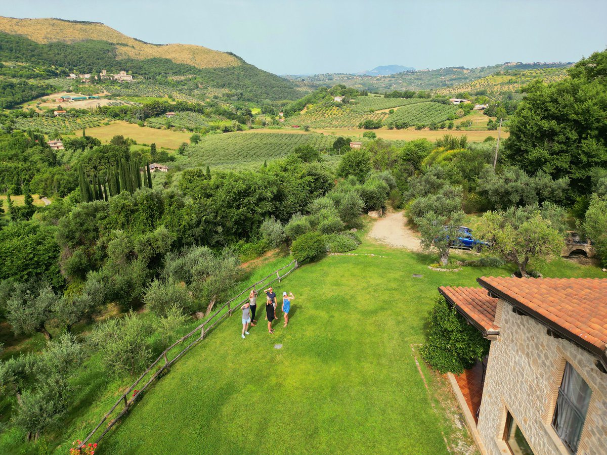 #PhDs ready to present exciting <a href="/forskningsradet/">Norges forskningsråd</a>, @mohnfoundation , and <a href="/NCN_PL/">Narodowe Centrum Nauki</a> funded research <a href="/InquaRoma2023/">INQUARoma2023</a> after a 🌡️but productive #retreat in the Sabine hills 🤩 👇