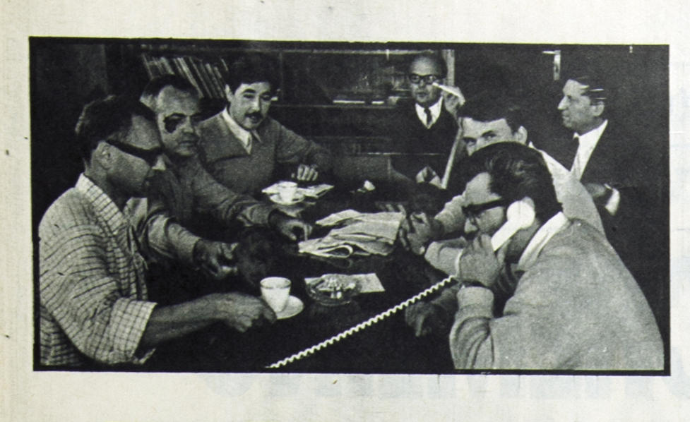 Addio a Milan Kundera

Praga, 20 agosto 1968: Milan Kundera (romanziere e poeta) guarda il fotografo mentre è al tavolo del dibattito coordinato da Angelo Maria Ripellino con i redattori di "Literarni Listy".
("Le ultime parole della libertà", in "L'Espresso", n. 34, 25/8/1968)