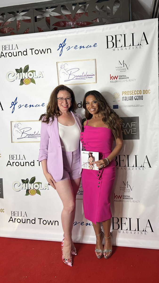 GoToWhitney's tweet image. #ohheyyy @DoloresCatania always great seeing you! Congrats on the cover of #BellaMagazine #thecitypulse #rhonj #bravo ❤️❤️