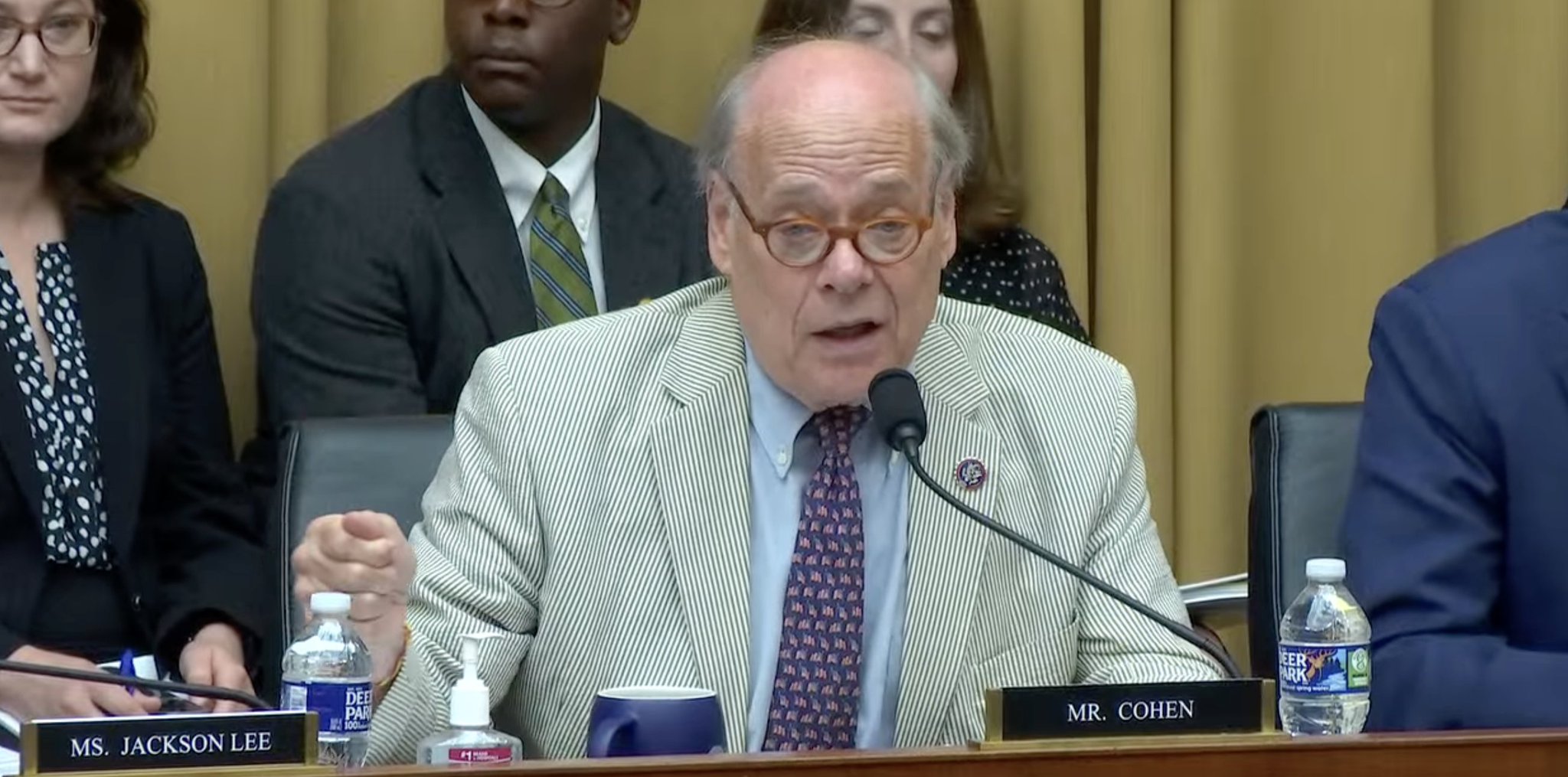 Stephen Kent on Twitter: "Can one of @RepCohen's legislative aides