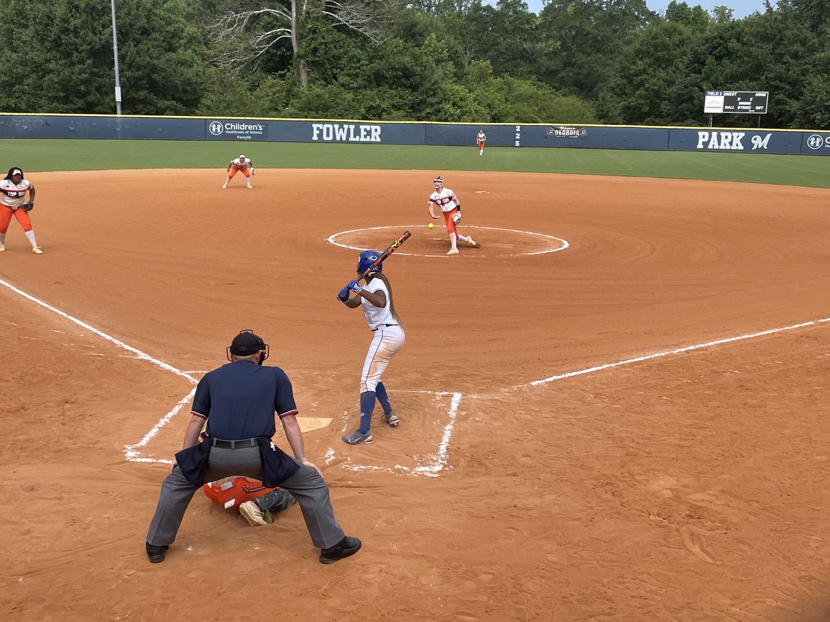 First pitch of an 18u #TCNationals semifinal at Fowler Park, ⁦@topgunfastpitch⁩ takes on ⁦@DukesPremier18u⁩ for a chance at a title run later Thursday ⁦@triplecrownspts⁩