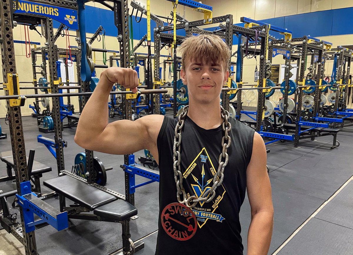 Lifter. Leader. Dawg. 
🐺🐺
<a href="/merittbrown_/">Meritt Brown</a> wins the 
SWOL CHAIN 💪for #LifterOfTheWeek 
🐺🐺