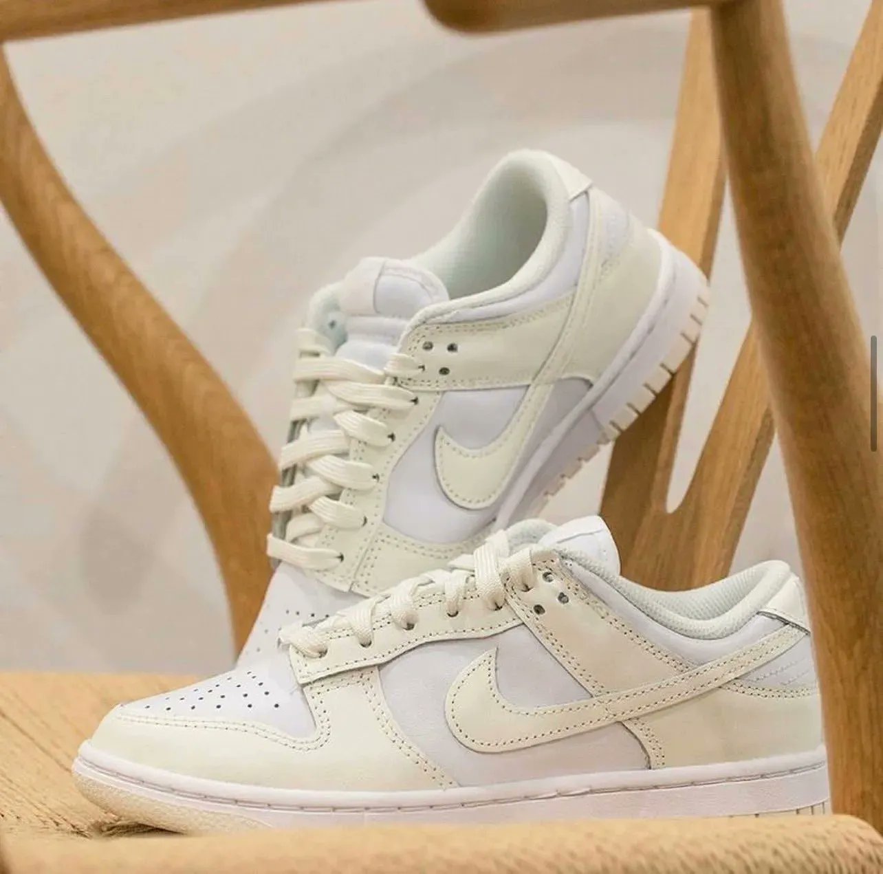 関税込★Nike★(W)Dunk Low LX White and Coconut Milk★22-26cm NEW Nike Women's Dunk Low LX Coconut Milk White Black