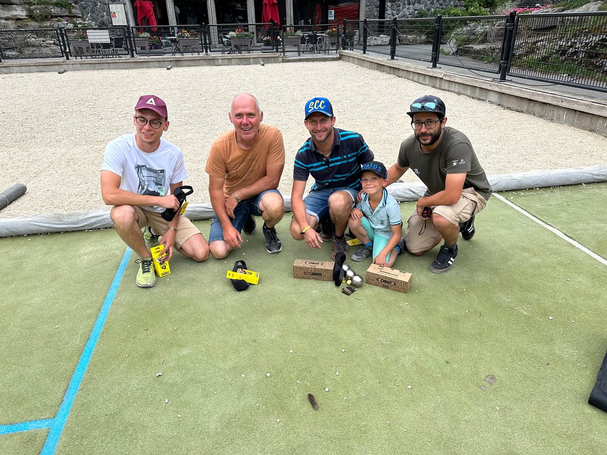 FLAINESki's tweet photo. #Petanque Vous êtes nombreux depuis le début de la semaine à participer à tous nos tournois😉👍
Aujourd'hui vous pouvez jouer contre #RomainFournie et #KevinMalbec Champions du Monde et de France 🇫����
#Obut #PetanqueShow #Ete23 #Cacestflaine https://t.co/UYKzgXl2B3