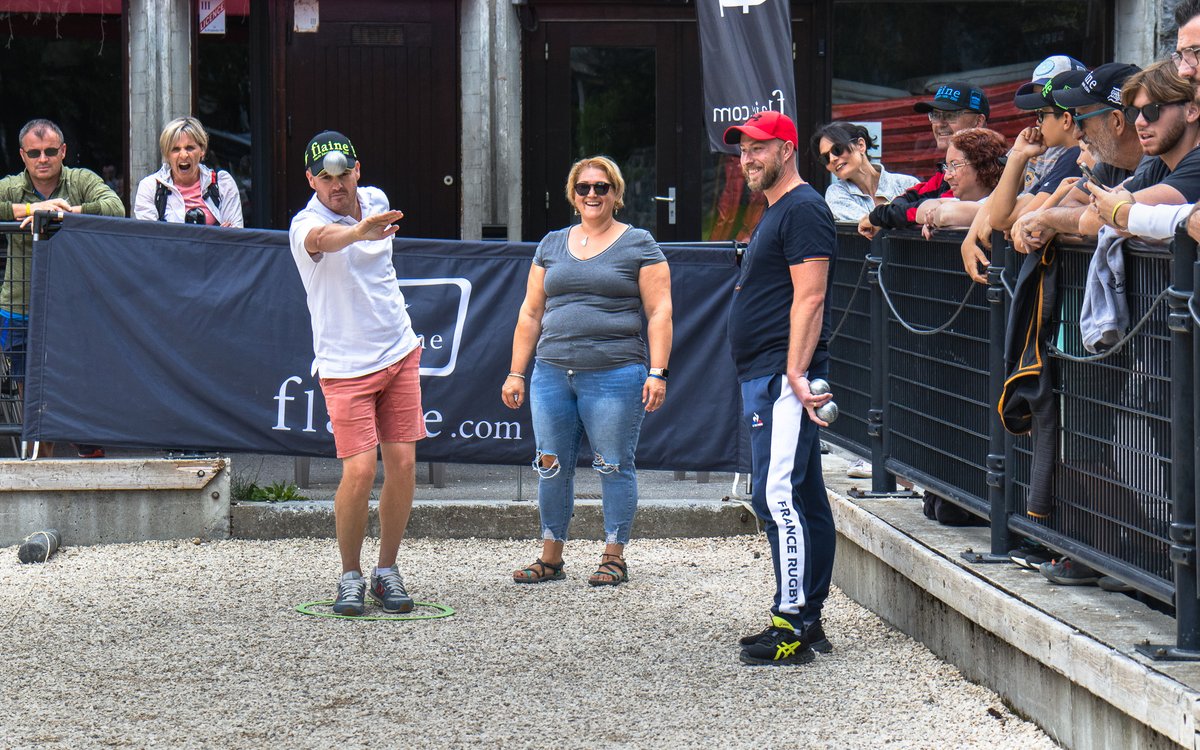 FLAINESki's tweet photo. #Petanque Vous êtes nombreux depuis le début de la semaine à participer à tous nos tournois😉👍
Aujourd'hui vous pouvez jouer contre #RomainFournie et #KevinMalbec Champions du Monde et de France 🇫����
#Obut #PetanqueShow #Ete23 #Cacestflaine https://t.co/UYKzgXl2B3