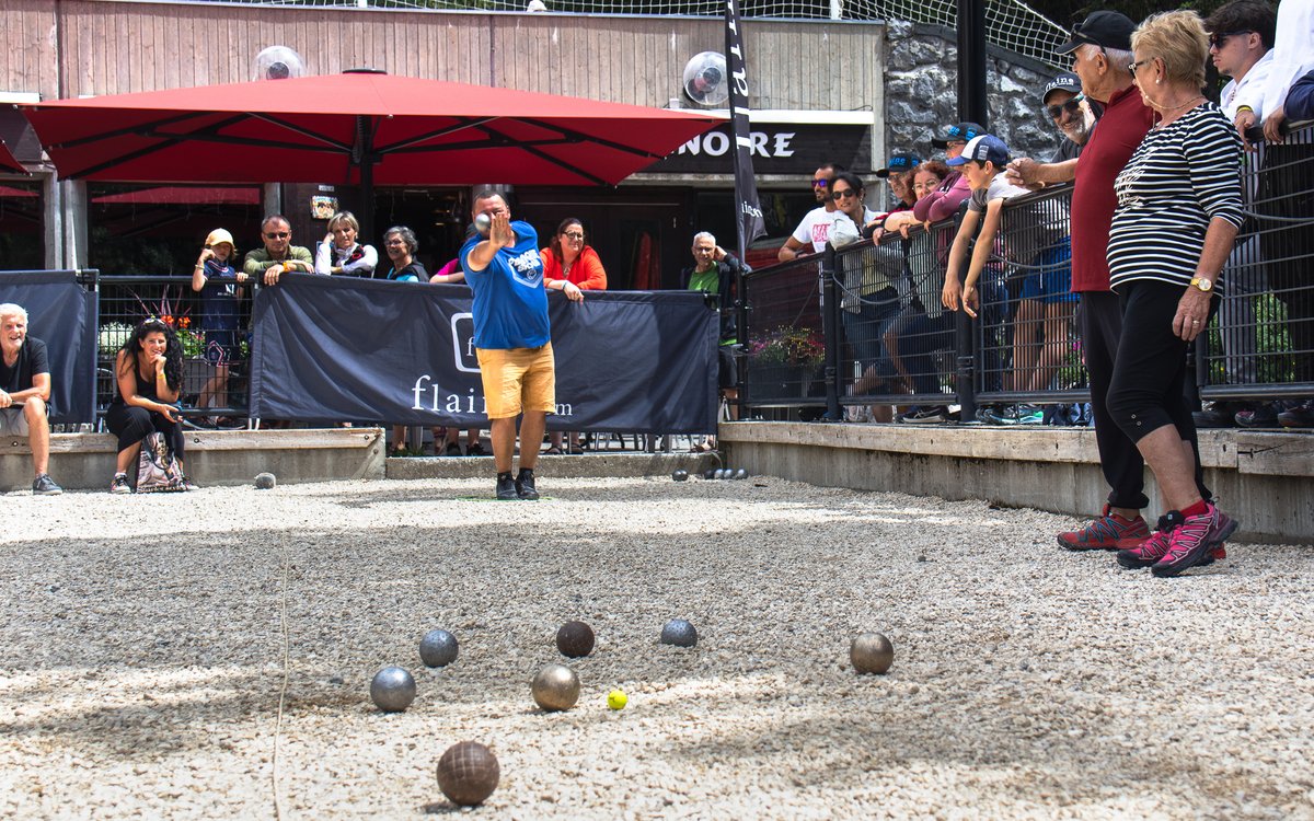 FLAINESki's tweet photo. #Petanque Vous êtes nombreux depuis le début de la semaine à participer à tous nos tournois😉👍
Aujourd'hui vous pouvez jouer contre #RomainFournie et #KevinMalbec Champions du Monde et de France 🇫����
#Obut #PetanqueShow #Ete23 #Cacestflaine https://t.co/UYKzgXl2B3