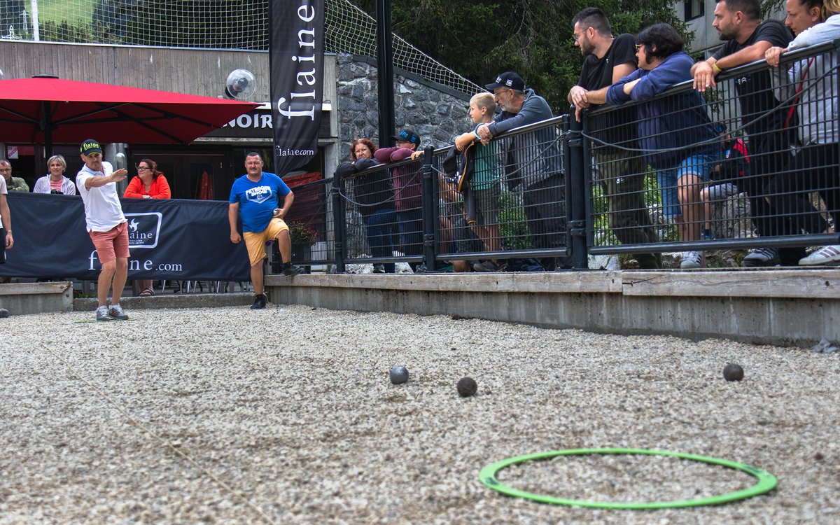 FLAINESki's tweet photo. #Petanque Vous êtes nombreux depuis le début de la semaine à participer à tous nos tournois😉👍
Aujourd'hui vous pouvez jouer contre #RomainFournie et #KevinMalbec Champions du Monde et de France 🇫����
#Obut #PetanqueShow #Ete23 #Cacestflaine https://t.co/UYKzgXl2B3
