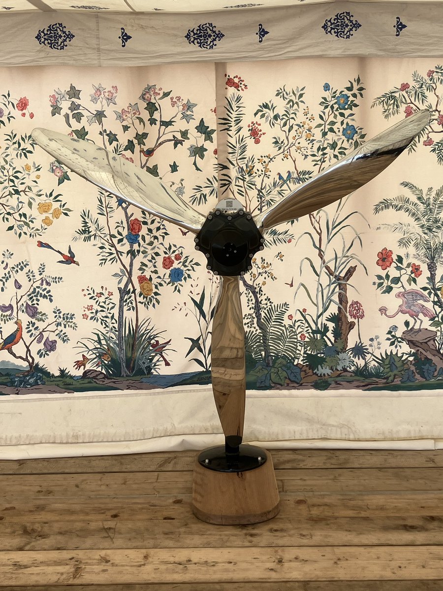 Aerotiques's tweet image. It’s great to see our pieces in a ‘setting’, rather than the workshop for a change. Who’s in the #FirstClassLounge this weekend at @airtattoo?

#avgeek #riat23