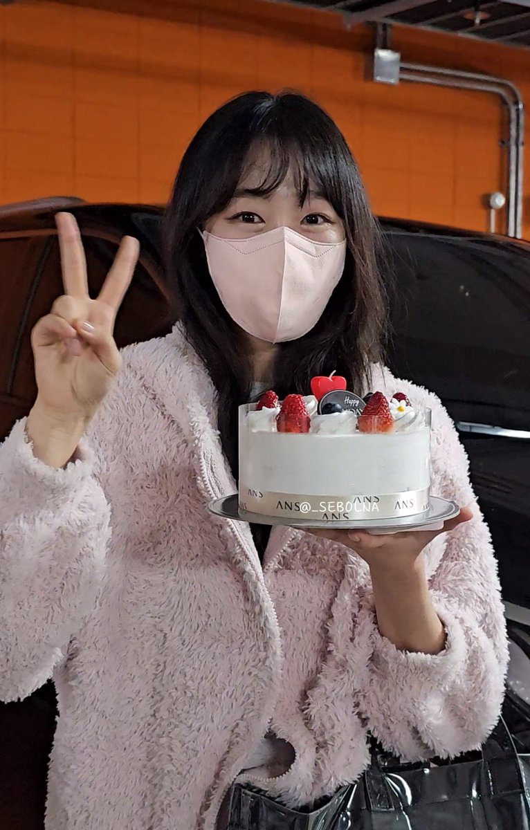 _SEBOLNA's tweet photo. 생일 축하한드아!!!! ❤️‍🔥 #수빈 #우주소녀 https://t.co/RIicCH3Pwy