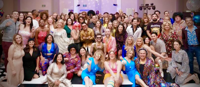 LisaNiver's tweet photo. Thank you Emily Kaufman @thetravelmom for #CampTravelMom! Learn more @MSN @Microsoft
https://t.co/pY9BumZw63
Thanks to @TravelGuard @Expedia #SanDiego @VisitSD_PR @TravelCostaMesa @RVshare #MerlinEntertainments #SonomaCountyTourism @thepalmbeaches @MassageEnvy @atlantisbahamas @plantjuiceoils @VisitGreaterPS #MeliaHotelsInternational @MeliaHotelsInt