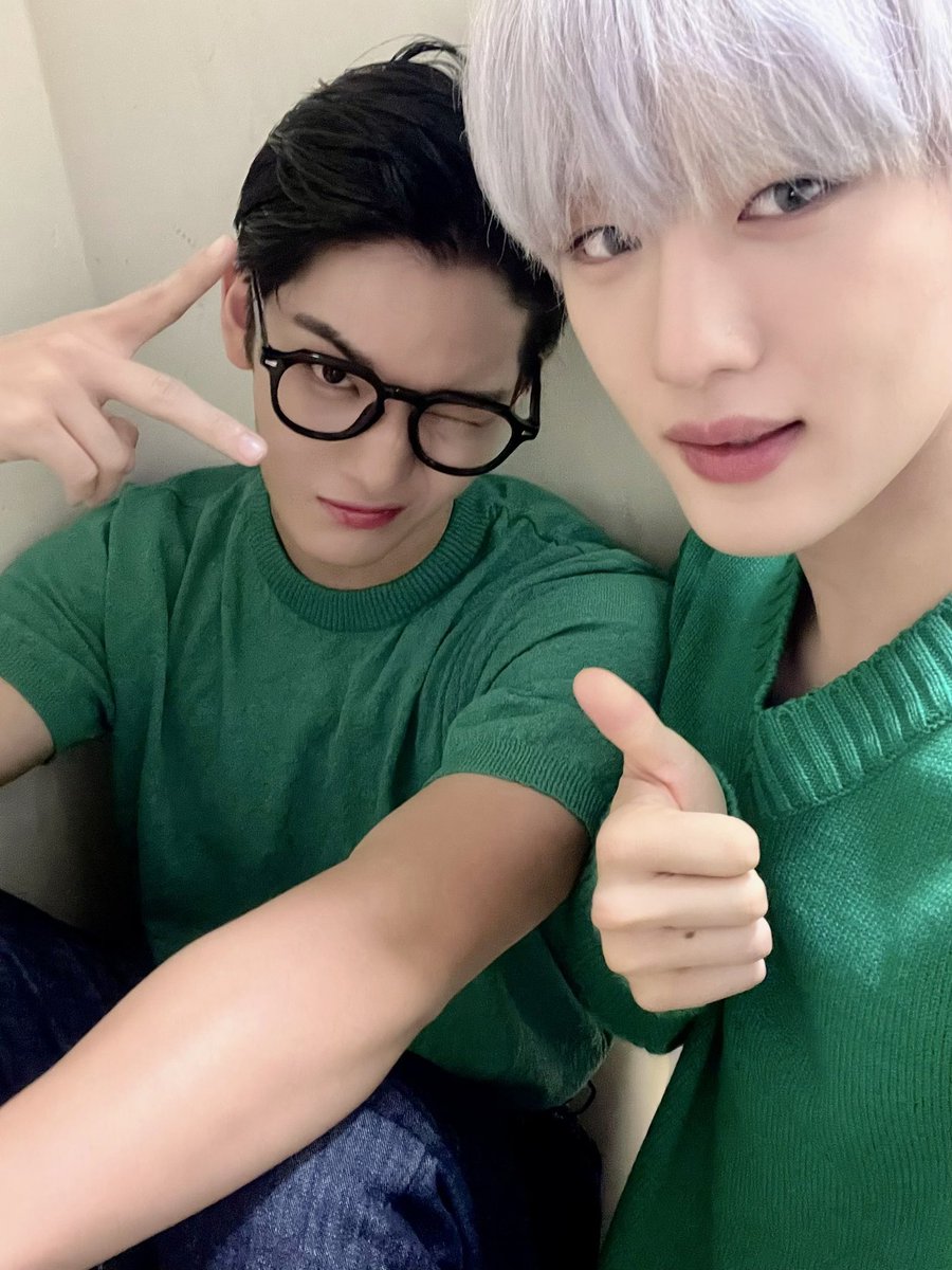 YBthinker's tweet photo. I missed them so much 😭💔💔😭😭 https://t.co/3Em6VdZJWj