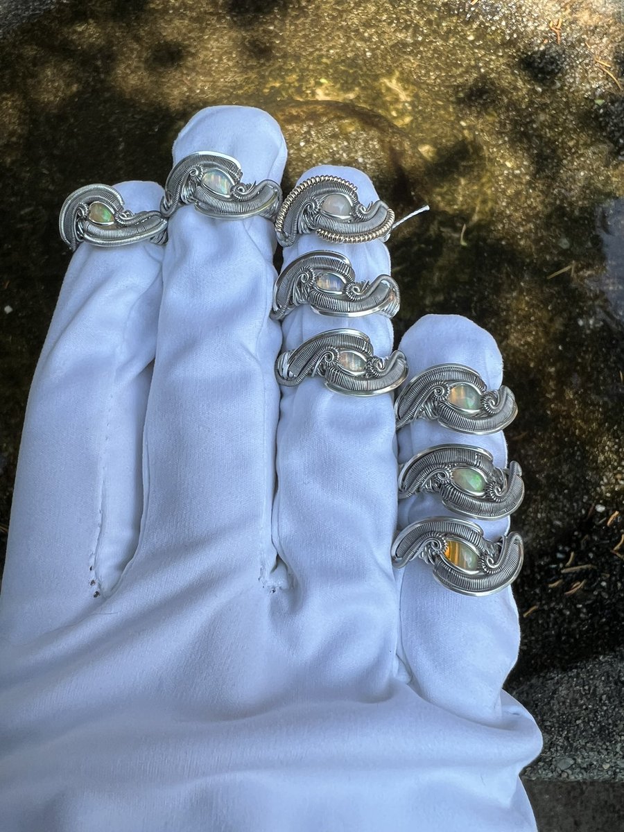 divin3_d3signs's tweet photo. I have a handful of these two toned rings looking for forever homes! These are made with sterling silver and titanium with Opal centerpieces! I have several sizes as well! Message me with interest!
-
Opal
.925 Sterling Silver
Titanium
-
#divin3d3signs #handmade #wirewrappedring https://t.co/MvZzAna2hj