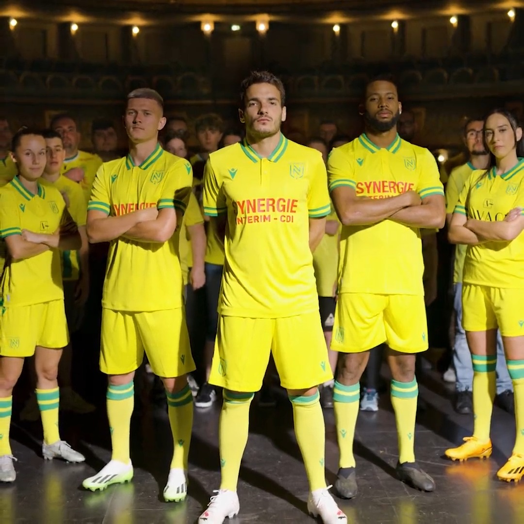 FC Nantes on X: 🎬🔦 Le maillot Home 𝟮𝟯/𝟮𝟰 du FC Nantes entre