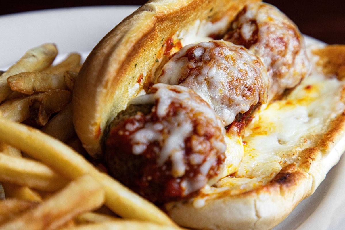 TullysGoodTimes's tweet image. Saucy meatballs blanketed by melty cheese... 🥵 🥵 We’re all about our new Tully’s Meatball Sub and we think you will be, too.
.
.
.
.
#meatballsub #meatballsubs #bestmeatballsub #lunchfavorite #meatball #meatballs #meatballsandwich #foodie #food #sportsbar #eatlocal #yum