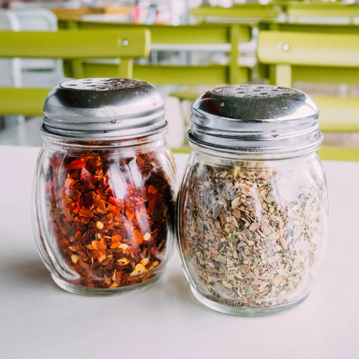 MichaelsPizzaTN's tweet photo. Tip: Add a sprinkle of oregano and red pepper flakes to your pizza for an extra kick of flavor! https://t.co/O36Q51e7j9