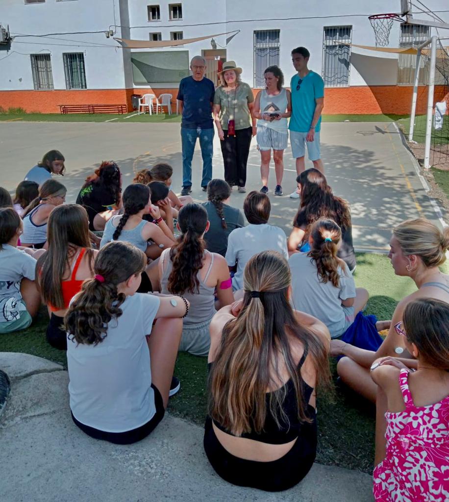 HUReinaSofia's tweet image. 👦👧🏕️ ¡Decenas de niños y niñas con diabetes disfrutan estos días en el IV Campamento de @adicorc en la Granja Escuela Fuente Redonda!

@EndoHurs