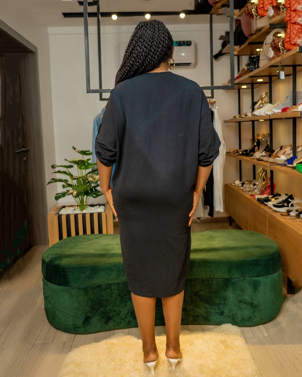 BeSazBoutique's tweet photo. Everything looks good in Black and so would you in the sophisticated Halle Black Dress

Available in sizes 8-14 for just N20,000

Send us a DM to Shop

OR

Visit https://t.co/sQ4VUfMGtb using the Link in Bio

We Deliver Nationwide🇳🇬 https://t.co/ShJhTUTU0L