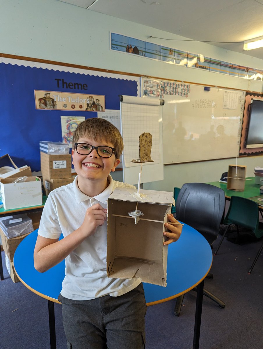 Mrs Hunt tweet media