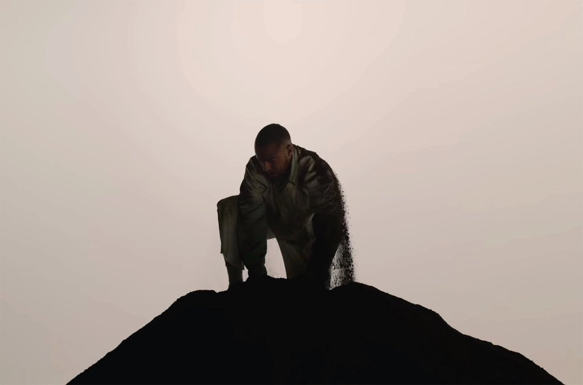 PopCrave's tweet photo. 5 years ago today, Mac Miller released “Self Care.” https://t.co/0vHWCh0phm