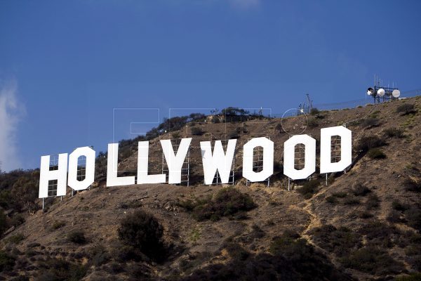 Centenario del cartel más famoso del mundo

El cartel de #Hollywood fue inaugurado el 13 de julio de 1923, como reclamo publicitario, para promocionar un complejo de viviendas con el nombre de “Hollywoodland”, sobre la colina del monte Lee en Los Ángeles. #EFEfototeca