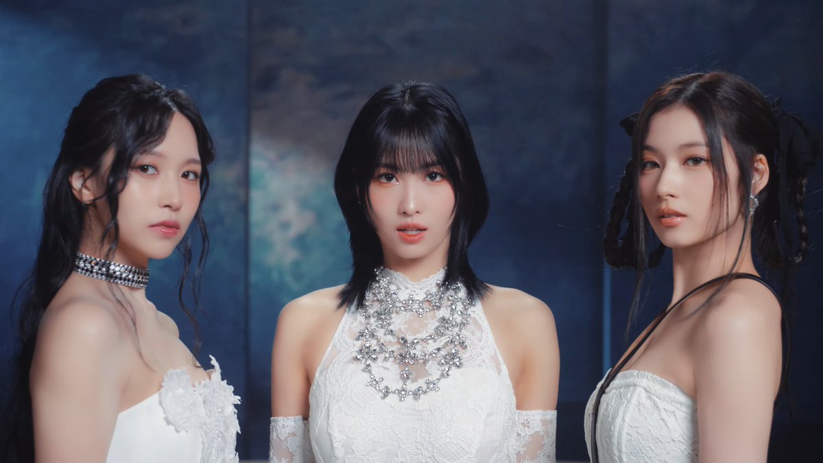 godmitzu's tweet photo. MISAMO IS FINALLY HERE

https://t.co/Kn65pg26f9

#MISAMO_DEBUT #MISAMO_DoNotTouch https://t.co/J41cztOVfB