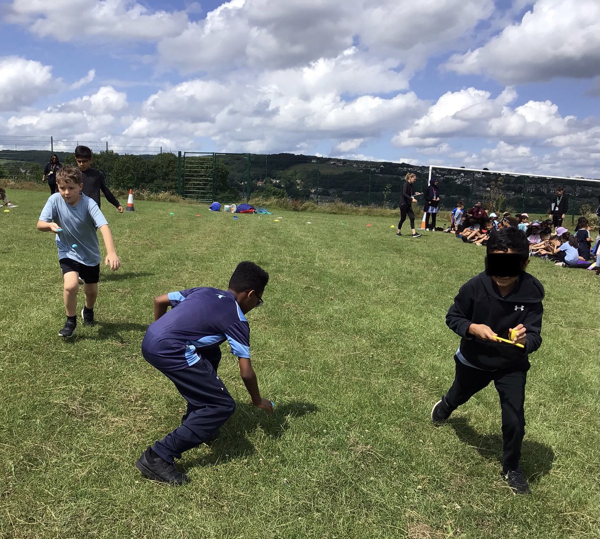AshBrambles's tweet photo. The @BramblesPAc KS2 Sports Day has been a fantastic event and we were lucky enough to finish just before the rain!🌦️
Thank you to Mrs Bowker for organising this wonderful afternoon and well done to all the children for being good sports &amp; making us all proud!🏅
#BramblesPE🏃1/5 https://t.co/JtY6vbO8I0