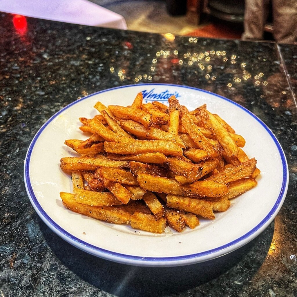 There are two types of people in this world.... which one are you? 🍟 Plain or with Ketchup? #NationalFrenchFryDay​​​​​​​​​
#raleighnc #raleigh #visitraleigh #RaleighFoodies
#DinelnThe919 #RaleighFoodie #NC_Eats #frenchfries #frenchfryday instagr.am/p/CupFARASWcZ/