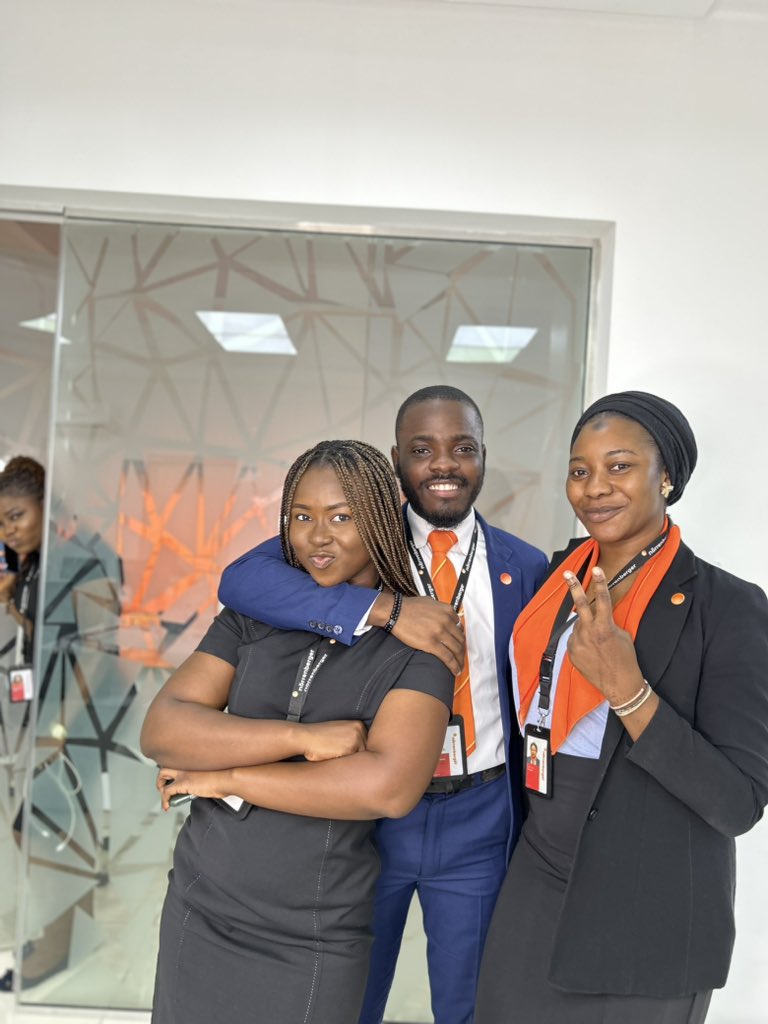 We are counting down to Friday 🤭☺️.

#norrenberger #norrenpeople #almostfridaypic #thursdayvibes