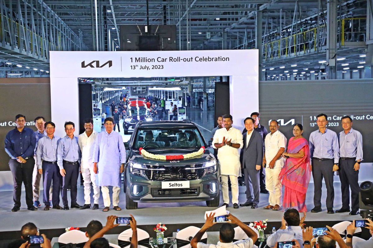 Kia's 1 million units, what a feat! 🎉
Their Indian journey, oh so sweet. 🇮🇳
With Seltos leading the way, 🚗💨
They roll out in style, hip hip hooray! 🎊

#KiaMilestone #KiaSeltos #Seltos #DrivingExcellence #InnovationInMotion