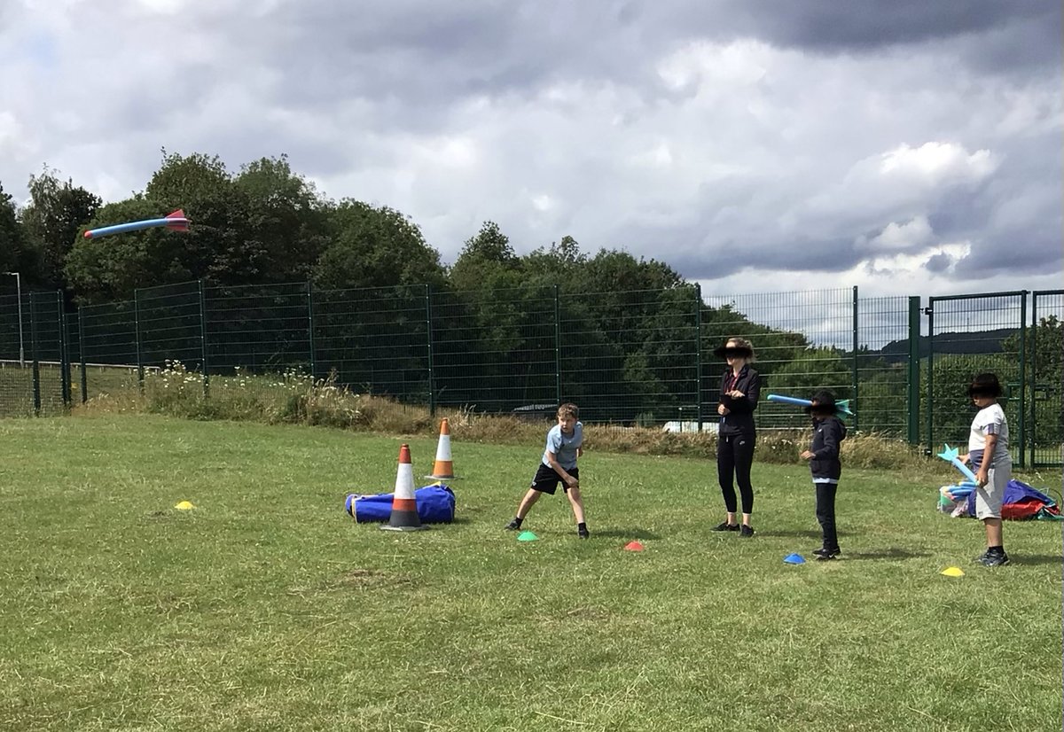 AshBrambles's tweet photo. The @BramblesPAc KS2 Sports Day has been a fantastic event and we were lucky enough to finish just before the rain!🌦️
Thank you to Mrs Bowker for organising this wonderful afternoon and well done to all the children for being good sports &amp; making us all proud!🏅
#BramblesPE🏃3/5 https://t.co/lGPLaYaRsw