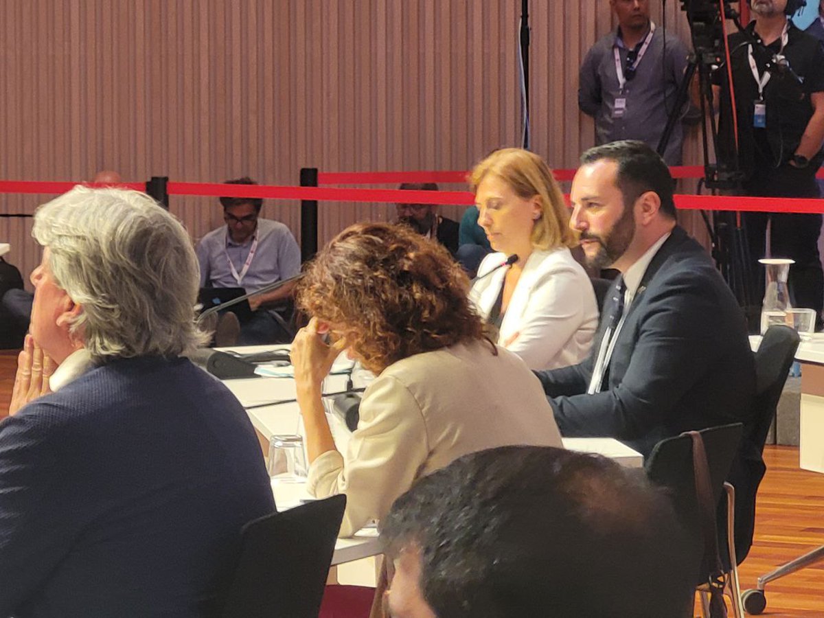 xrius1's tweet photo. Vox nomea com a diputat provincial a la Diputació de Barcelona a Jordi de la Fuente, ex dirigent del MSR i PxC, imputat per l'assalt al centre de menors del Maresme de fa 4 anys i amb llarg historia neonazi i negacionista del'Holocaust https://t.co/ri7sZb6dgV https://t.co/mxs64zdXwK