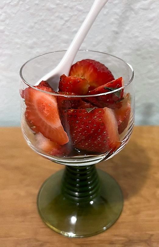 sockfairies's tweet photo. https://t.co/X18VWtw11C
Check out the versatility of the strawberry either roasted and/or the addition of chocolate balsamic vinegar.
#strawberries #baslamicvinegar  #breakfastideas #appetizer #desserts https://t.co/ymXN21npBI