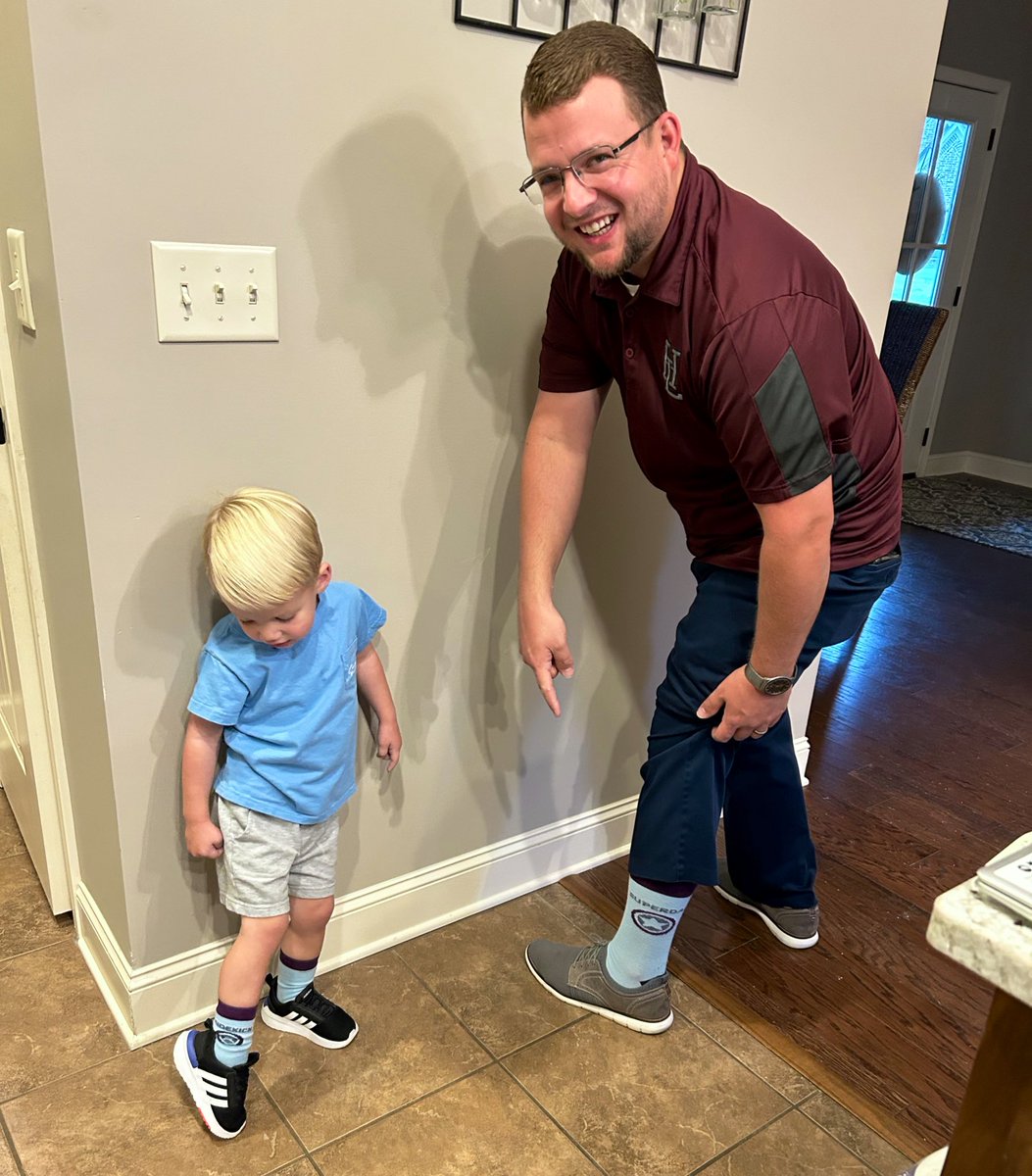 dcbostick's tweet photo. Train up a child in the way he should go, right? #LikeFather #LikeSon
📸 @AC_Bostick https://t.co/85K0yqCKxs