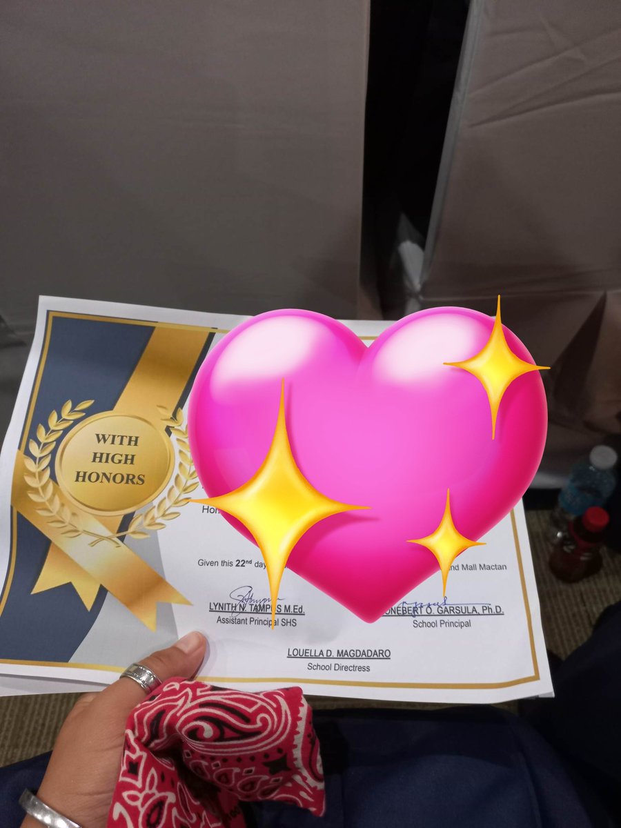 Congrats to all who graduate this year, goodluck to our new journey❤️