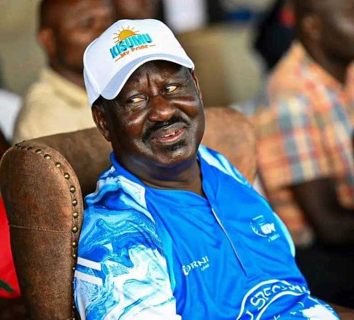 Let's settle this

Currently,whom does Kenyans have faith in 

LIKES ❤️ for WILLIAM RUTO 

RETWEETS 🔂  for RAILA ODINGA