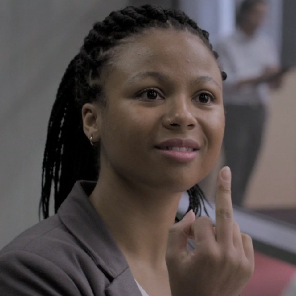 PAPARAZZI on Twitter: "@Lady_Zamar Even if you can post your naked