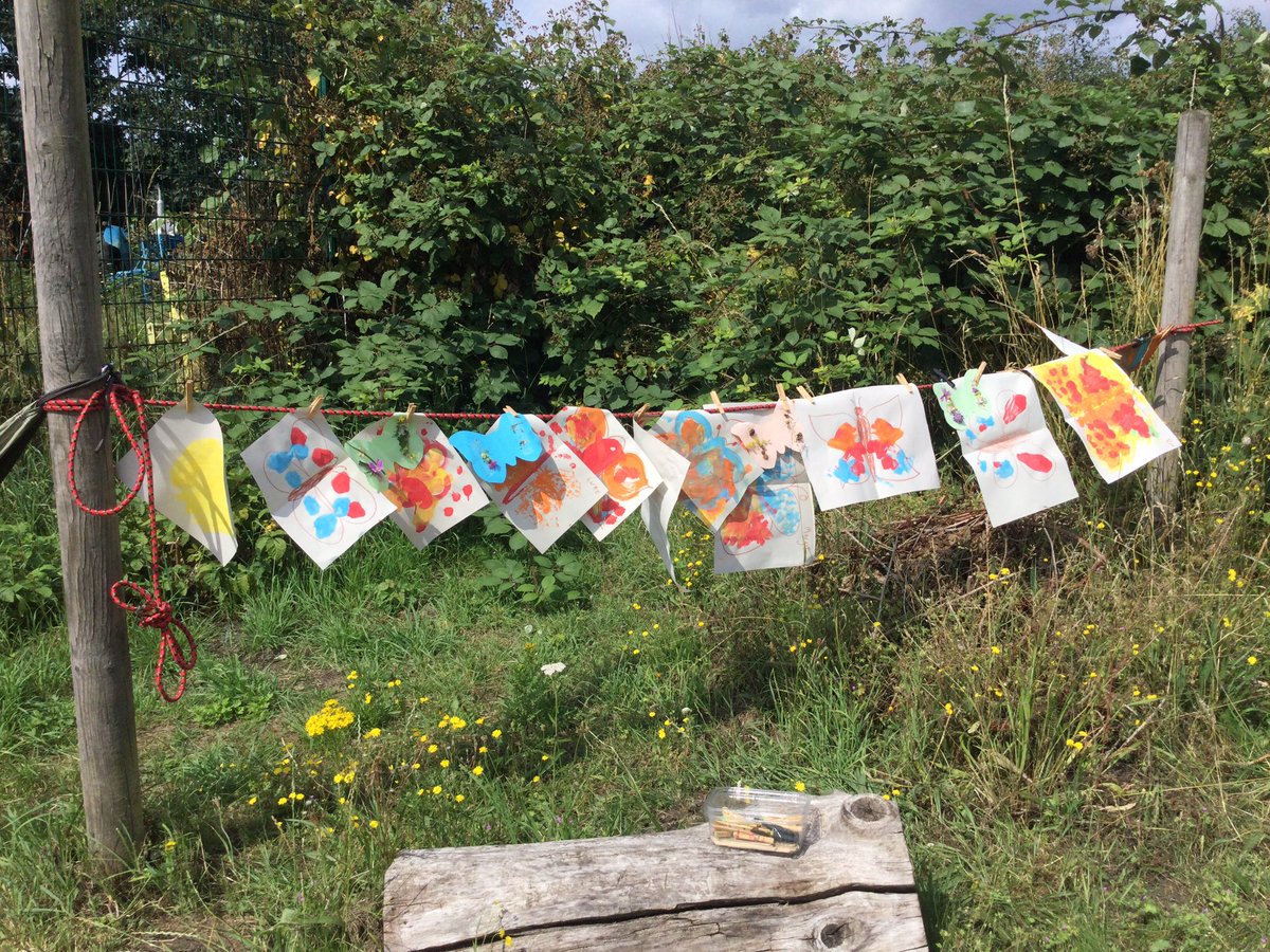 HTAClassSmith's tweet photo. Our last Forest School session! We painted butterflies,decorated their wings with natural materials we found in Ecoland and made a butterfly feeder.Thank you for the lovely party food.Have a safe and happy Summer.#HTAforestschool https://t.co/b24aQhaPSJ