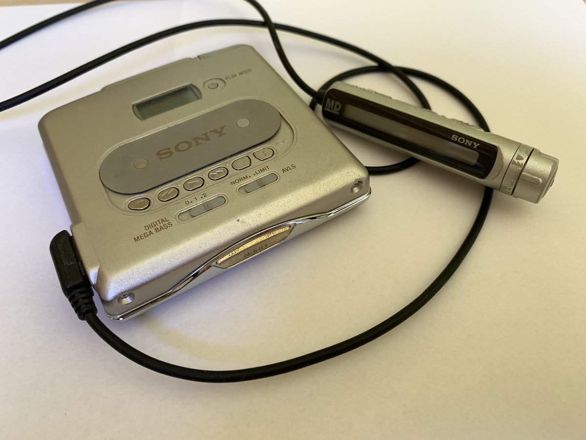 clofhjelm's tweet photo. What I used for listening music before iPods.
#sony #sonyminidisc https://t.co/dKdOeHUVqN