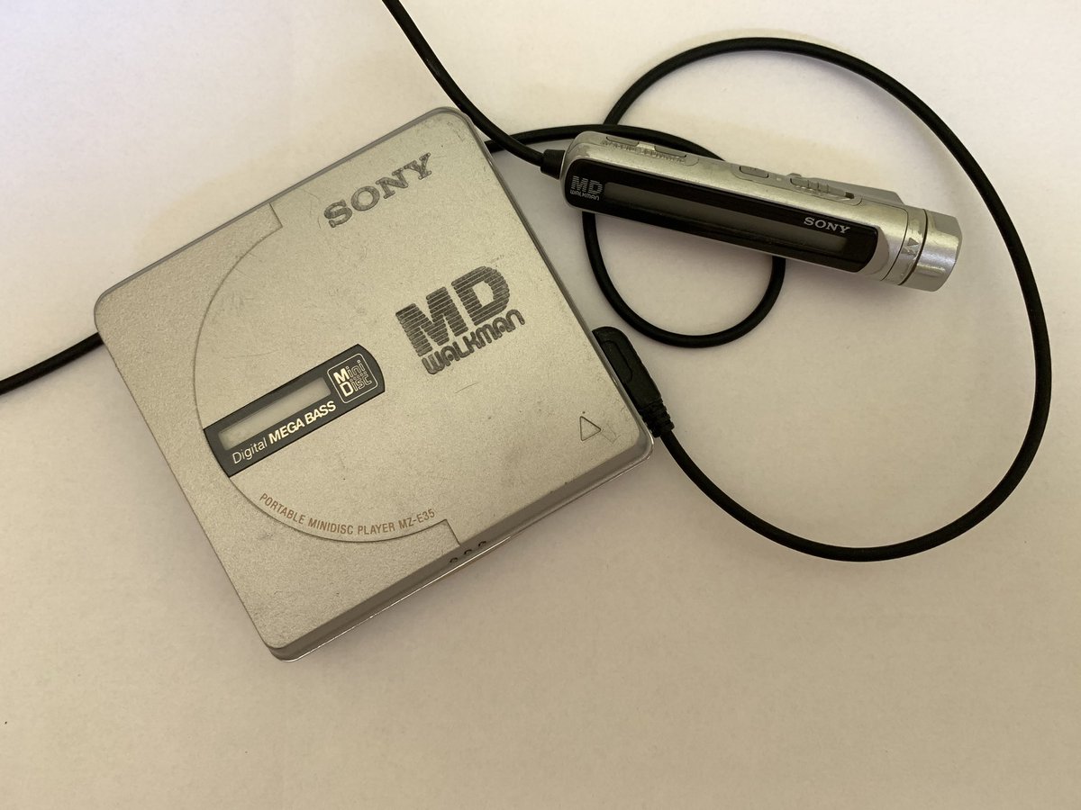 clofhjelm's tweet photo. What I used for listening music before iPods.
#sony #sonyminidisc https://t.co/dKdOeHUVqN