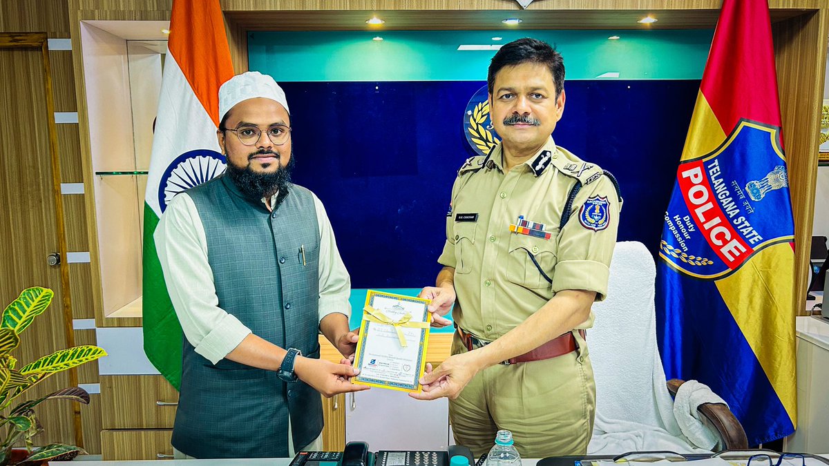 Today I met DS Chauhan IPS ji 
CP @rachakondacop 
  I'm grateful for the opportunity to meet you and it is truly an honor to spend time in your esteemed presence and have a meaningful conversation.