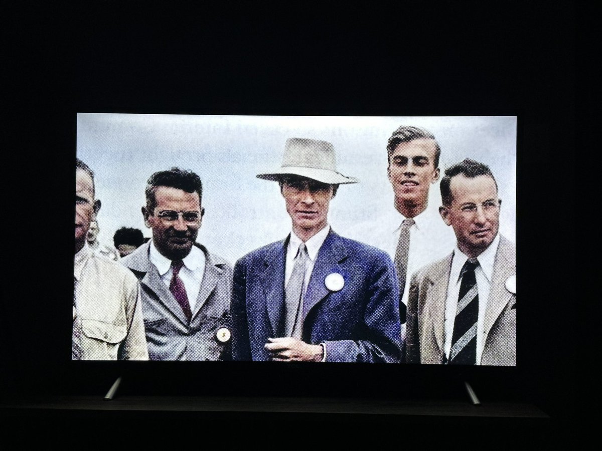 Vera Bergengruen tweet media