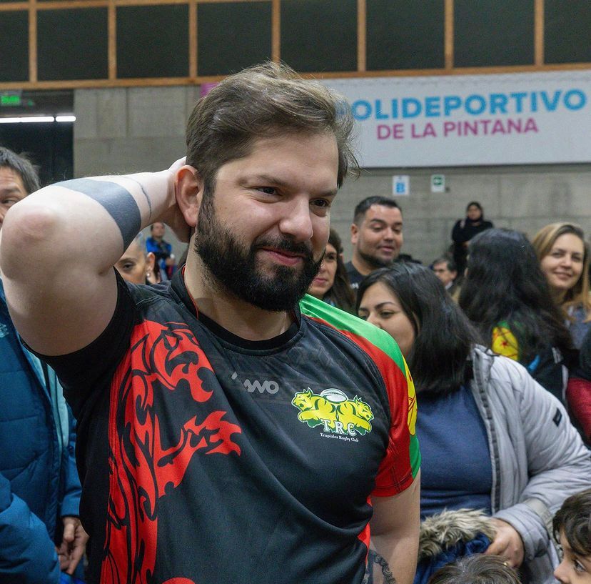 Ayatanland's tweet photo. - El Presidente mino no existe
- Gabriel Boric: hold my beer https://t.co/l9u6U9aJxs