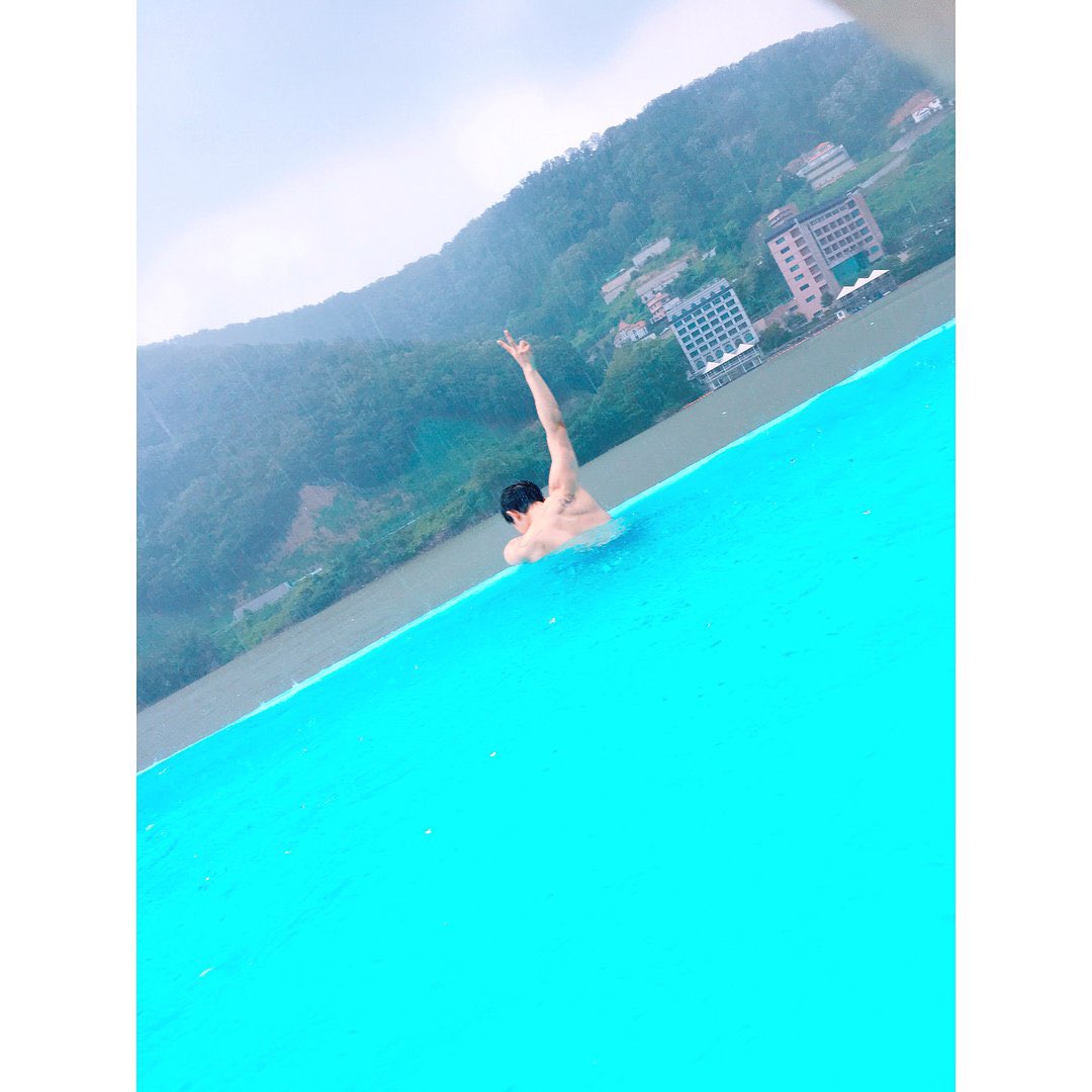 ksc_filibuster's tweet photo. 170714
6년 전 오늘의 성철 https://t.co/2rgiUbTRXK