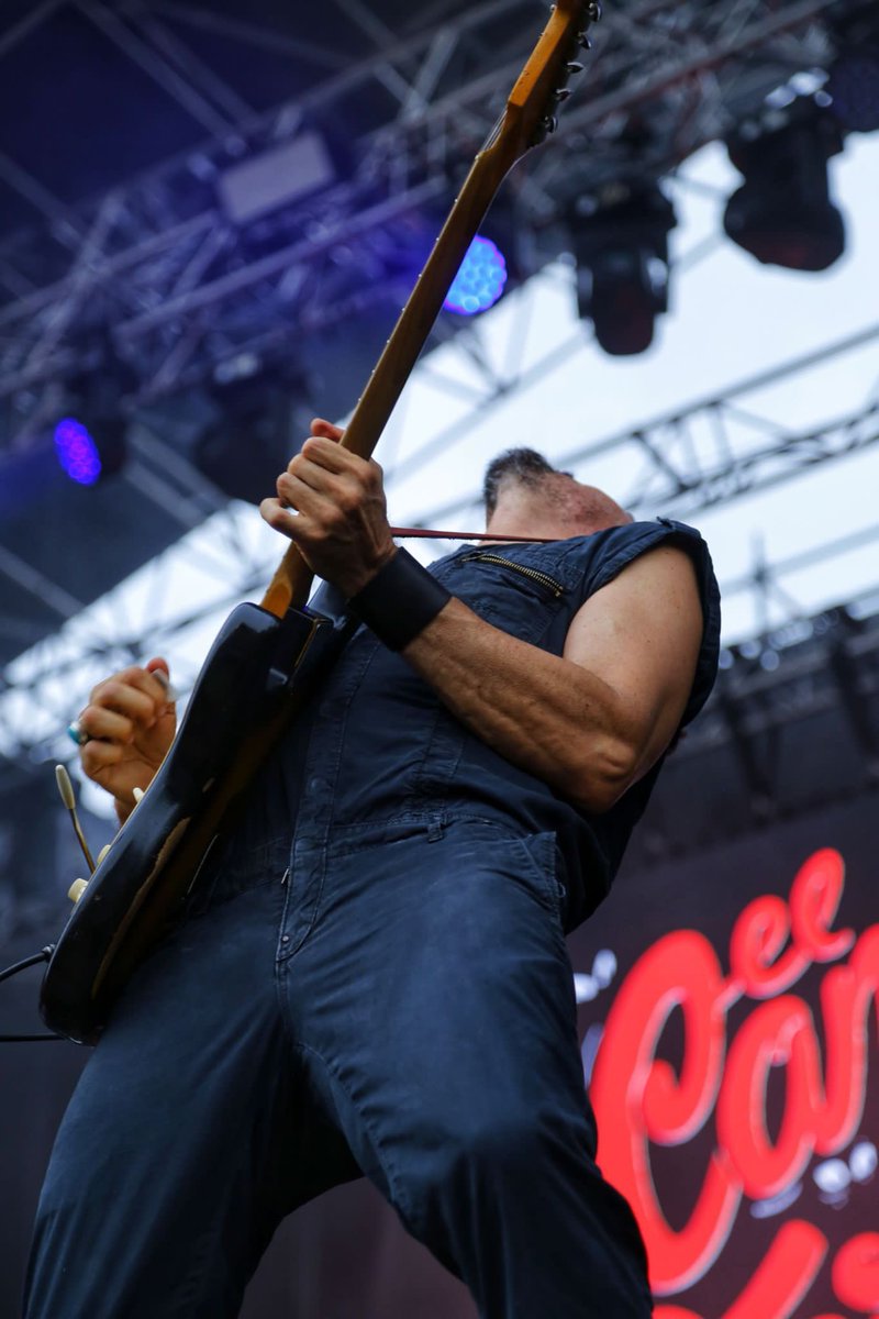 ElCanijodeJerez's tweet photo. Ayer se lió en el PIRATA! 🔥
Gracias a todxs por las buenas vibraciones…
Disfruten del festival! ✊🏼 @PirataFestival
📷 by Beatrice Márquez.
#ElCanijoDeJerez #Gira2023 #PirataFestival #Gandía
#ElCanijoDeJerezYlaBandaMagnética https://t.co/S1M6EjNmpX