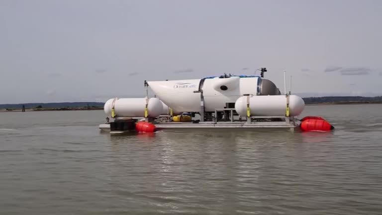 CNNBrasil's tweet photo. Não chamamos os tripulantes do submarino Titan de turistas, mas sim de investidores, diz especialista https://t.co/j59i4kYAnH https://t.co/mAL9PkcfCn
