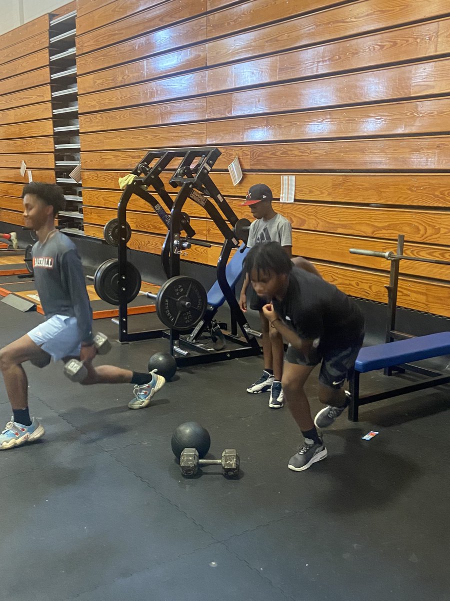 AD_SpartaNation's tweet photo. Spartan Baseball and Softball getting that summer conditioning in - Spartan Process - GO SPARTANS! https://t.co/epx7tZjwja